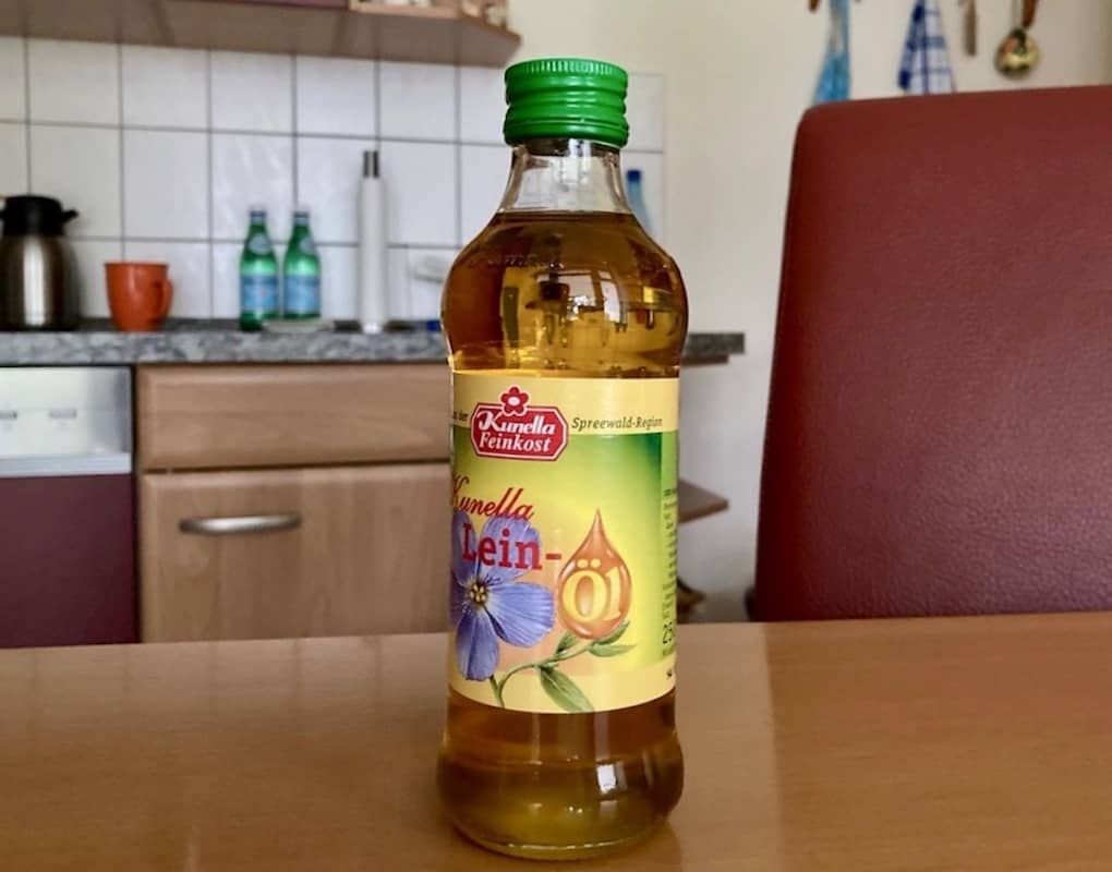 Leinöl hat ungesättigte Fettsäuren, die entzündungshemmend wirken